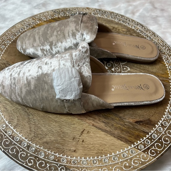 NWT Nature Breeze Slip on Women's Faux Velvet Mules - Picture 7 of 13